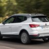 seat-arona-blanco-por-detras seat-arona-blanco-por-detras
