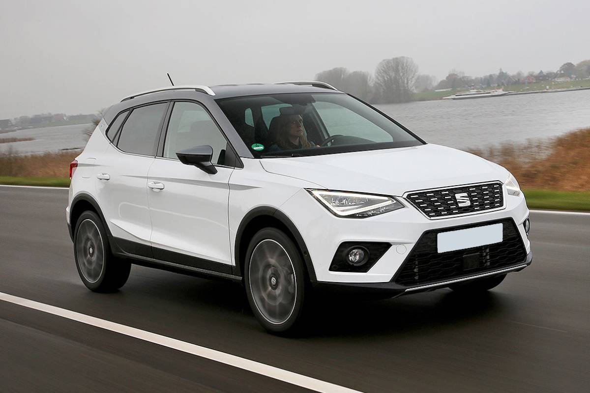 seat-arona-blanco-pordelante-2